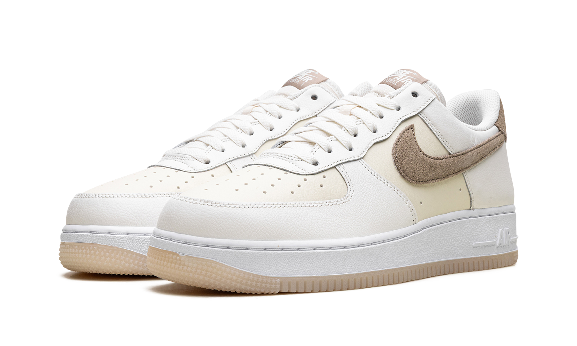 Air Force 1 "Coconut Milk" FN5832 101