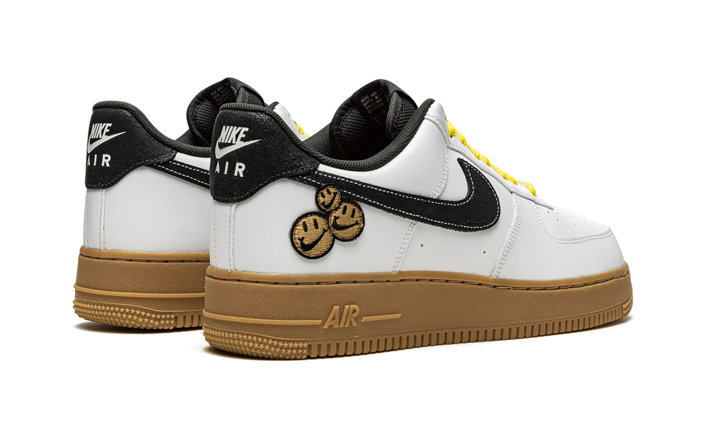Air Force 1 Low '07 LV8 "Go The Extra The Smile" DO5853 100