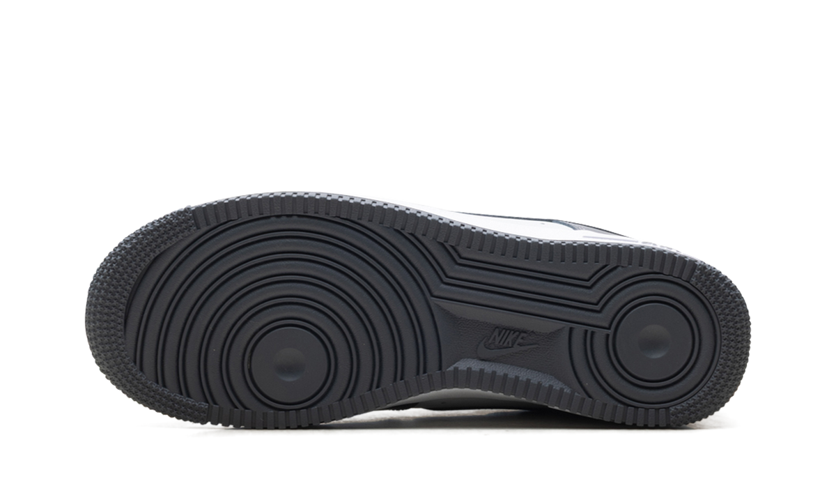 Air Force 1 Low "Photon Dust / Dark Grey" FJ4146 004