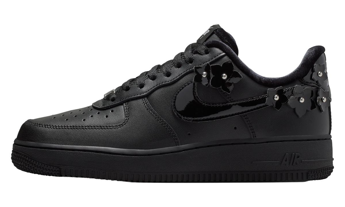 Air Force 1 Low '07 WMNS "Florette Black / Off-Noir" IR8637 001