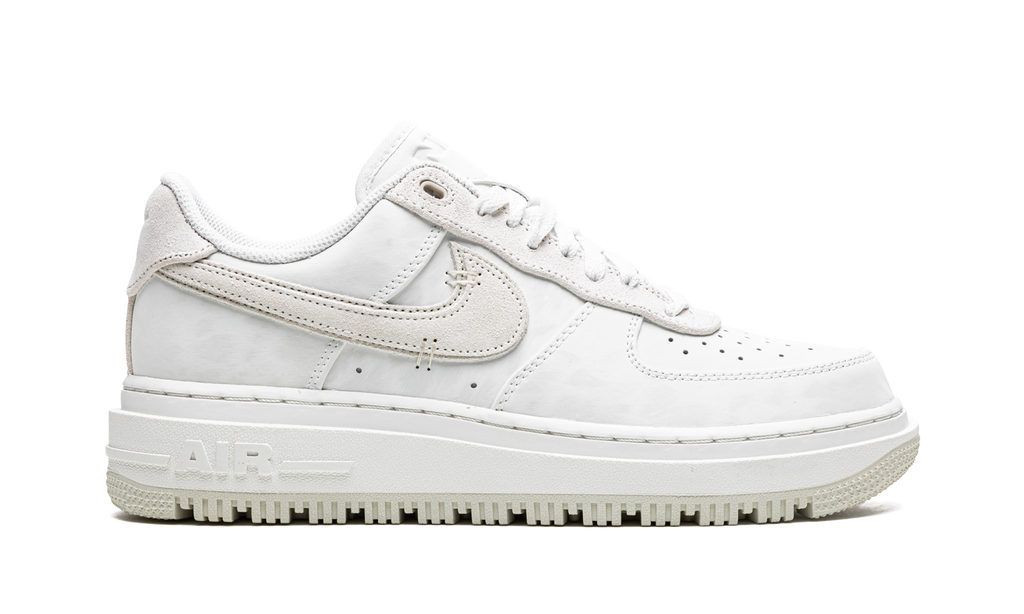 Air Force 1 Luxe "Summit White" DD9605 100