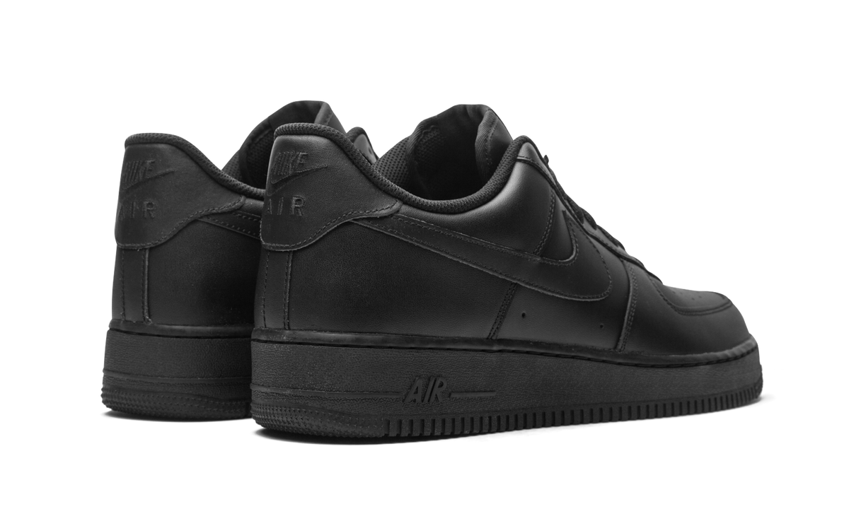 Air Force 1 Low "Triple Black" CW2288 001