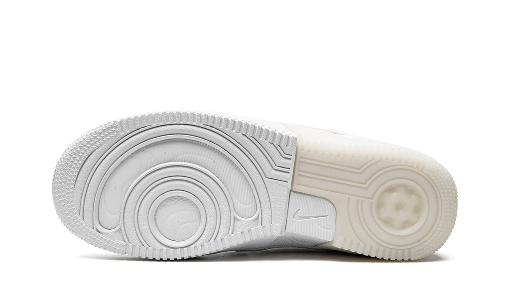 Air Force 1 React "Triple White" DM0573 100