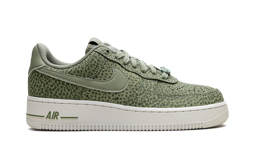 AIR FORCE 1 '07 WMNS "Green" FV6519-200
