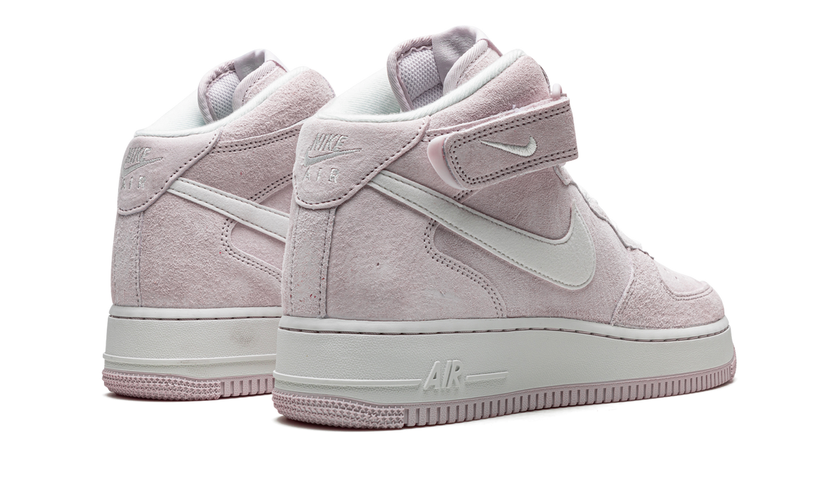 Air Force 1 Mid "Venice" DM0107 500