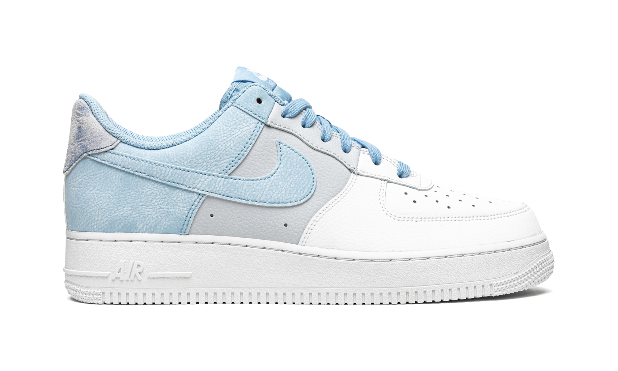Air Force 1 '07 LV8 "Psychic Blue" CZ0337 400