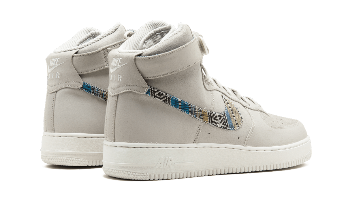 Air Force 1 High '07 LV8 "White" 806403 005
