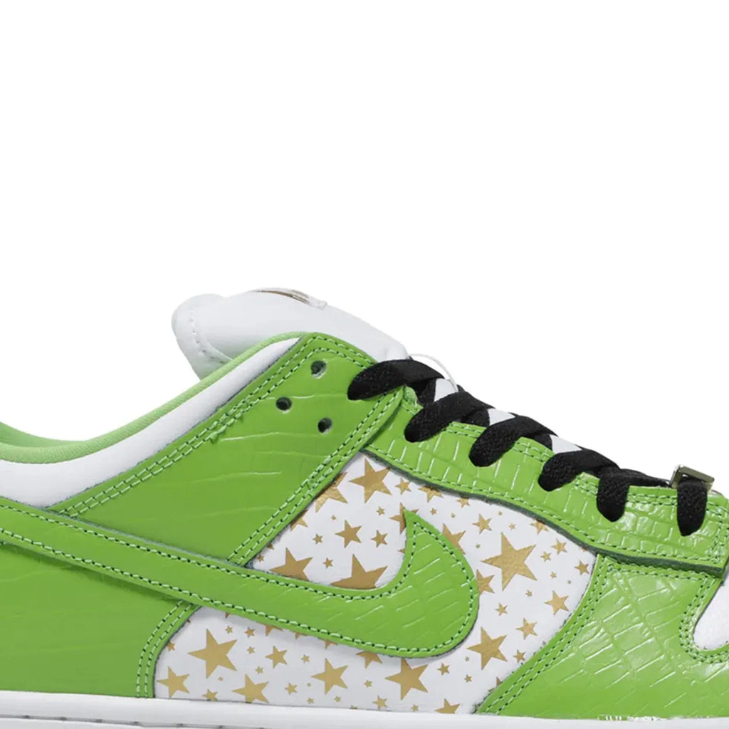 Nike SB Dunk Low 'Supreme Stars Mean Green' (2021)