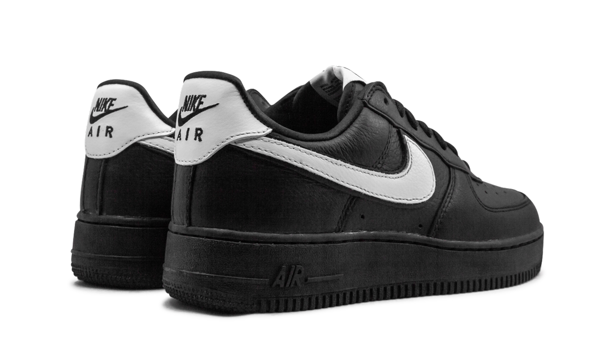 Air Force 1 Low Retro QS "Black" CQ0492 001