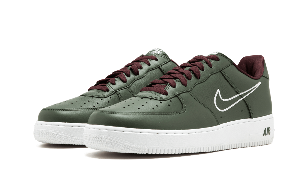 Air Force 1 Low Retro "Hong Kong" 845053 300