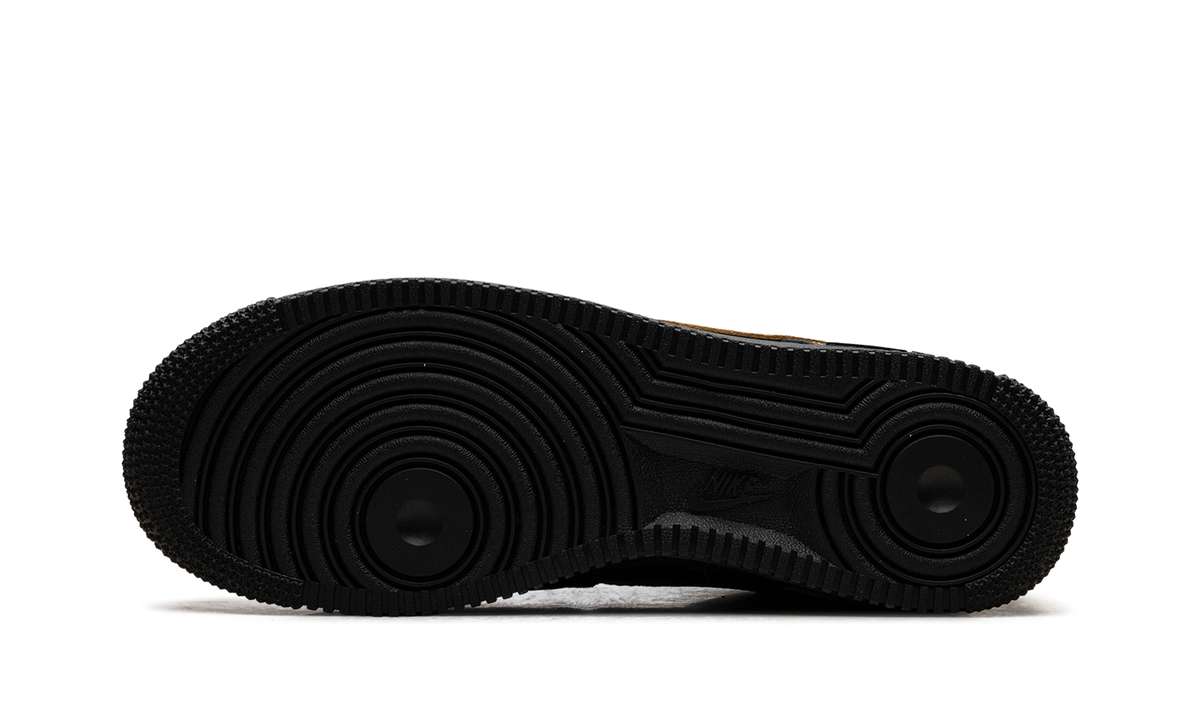 Air Force 1 Low '07 LV8 "Black Desert Ochre" HQ2037 003