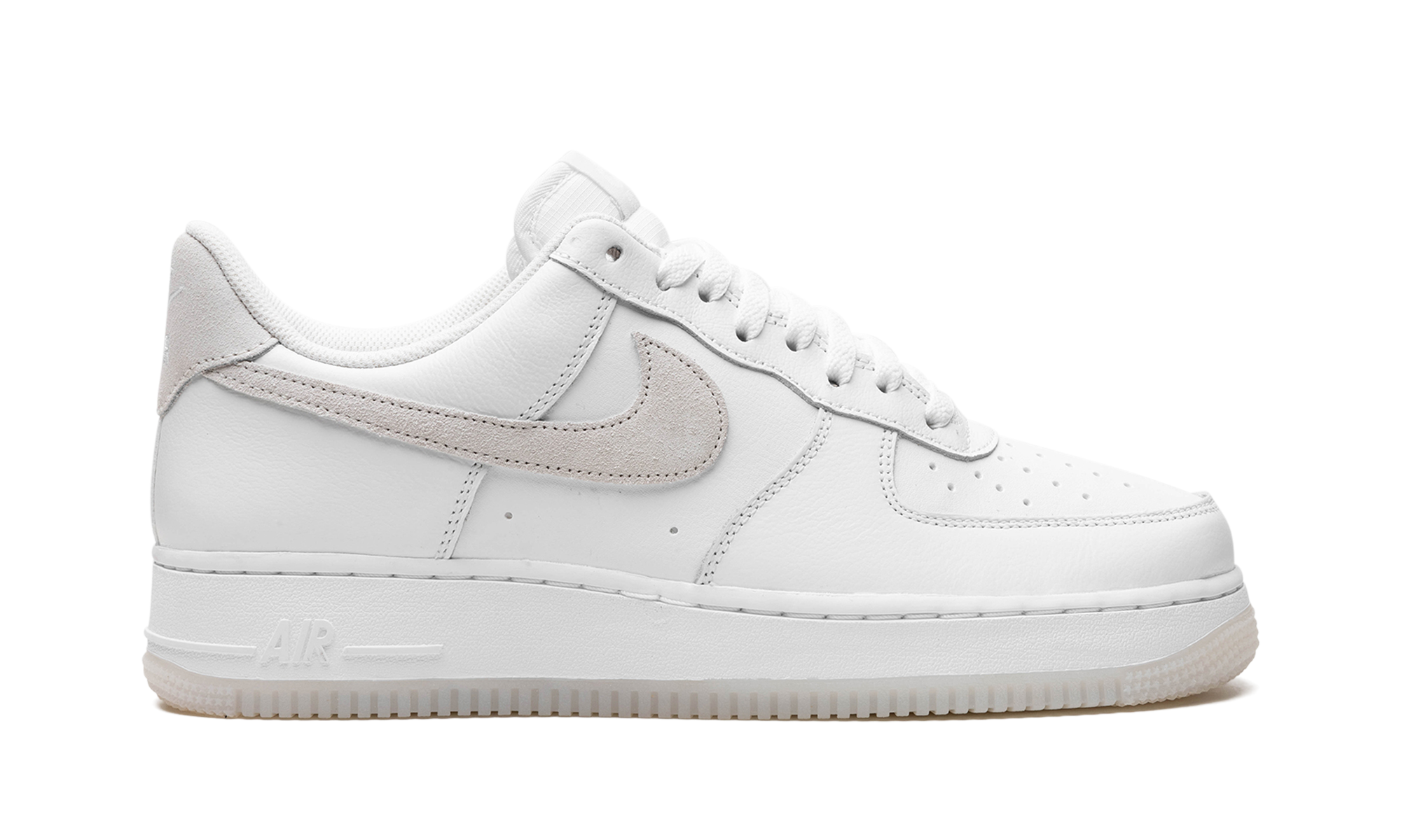 Air Force 1 '07 LV8 "Summit White" FN5832 100