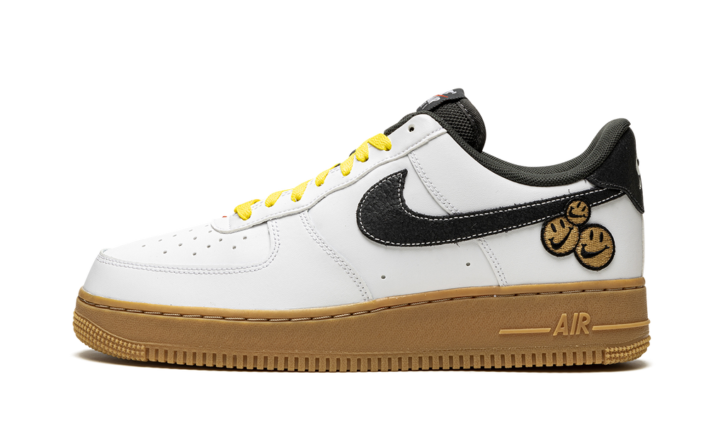 Air Force 1 Low '07 LV8 "Go The Extra The Smile" DO5853 100