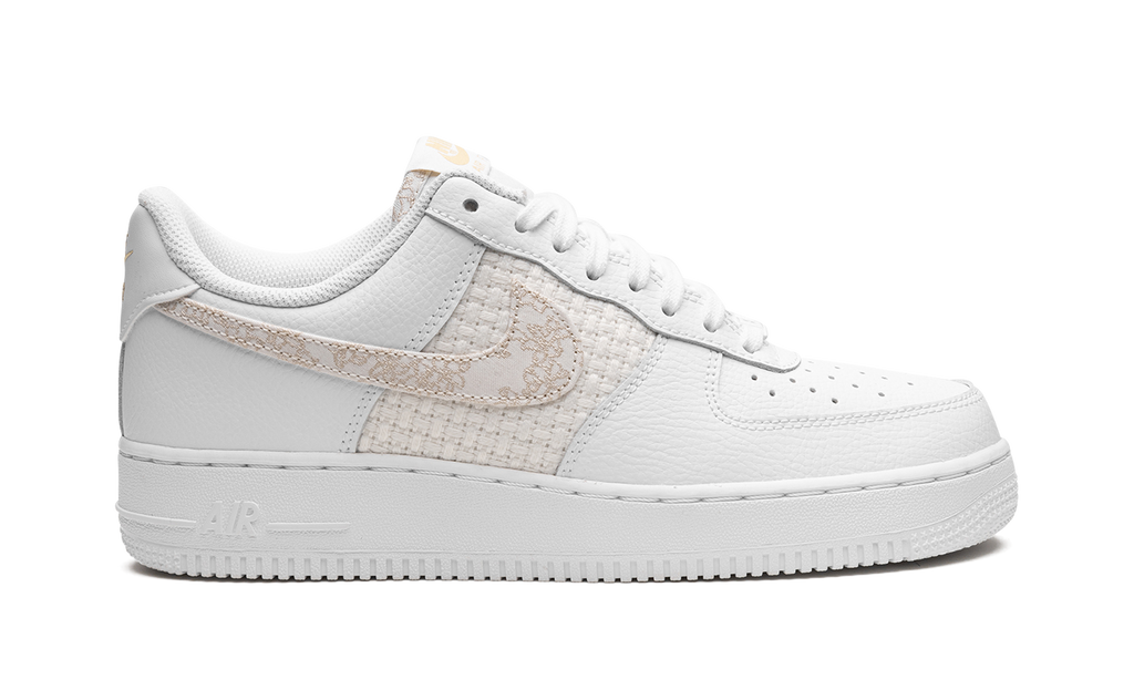 AIR FORCE 1 '07 SE MNS WMNS "Flower Swoosh" DO9458 100