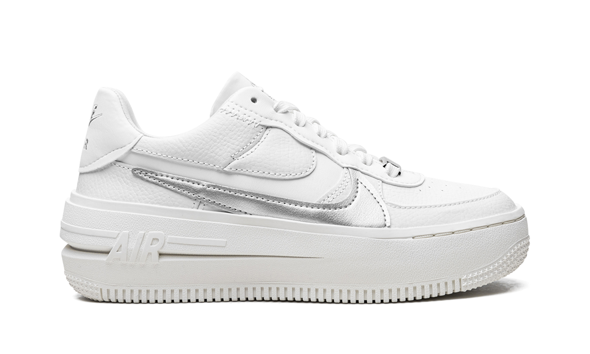 AIR FORCE 1 PLT.AF.ORM MNS WMNS "White Metallic Silver" DJ9946 101