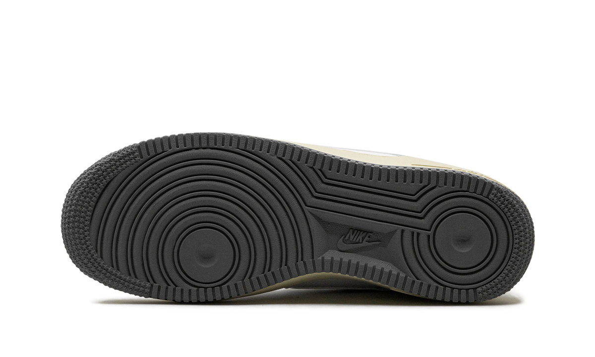 Air Force 1 Low LV8 3 "50 YEARS OF HIP-HOP" DX1657 100