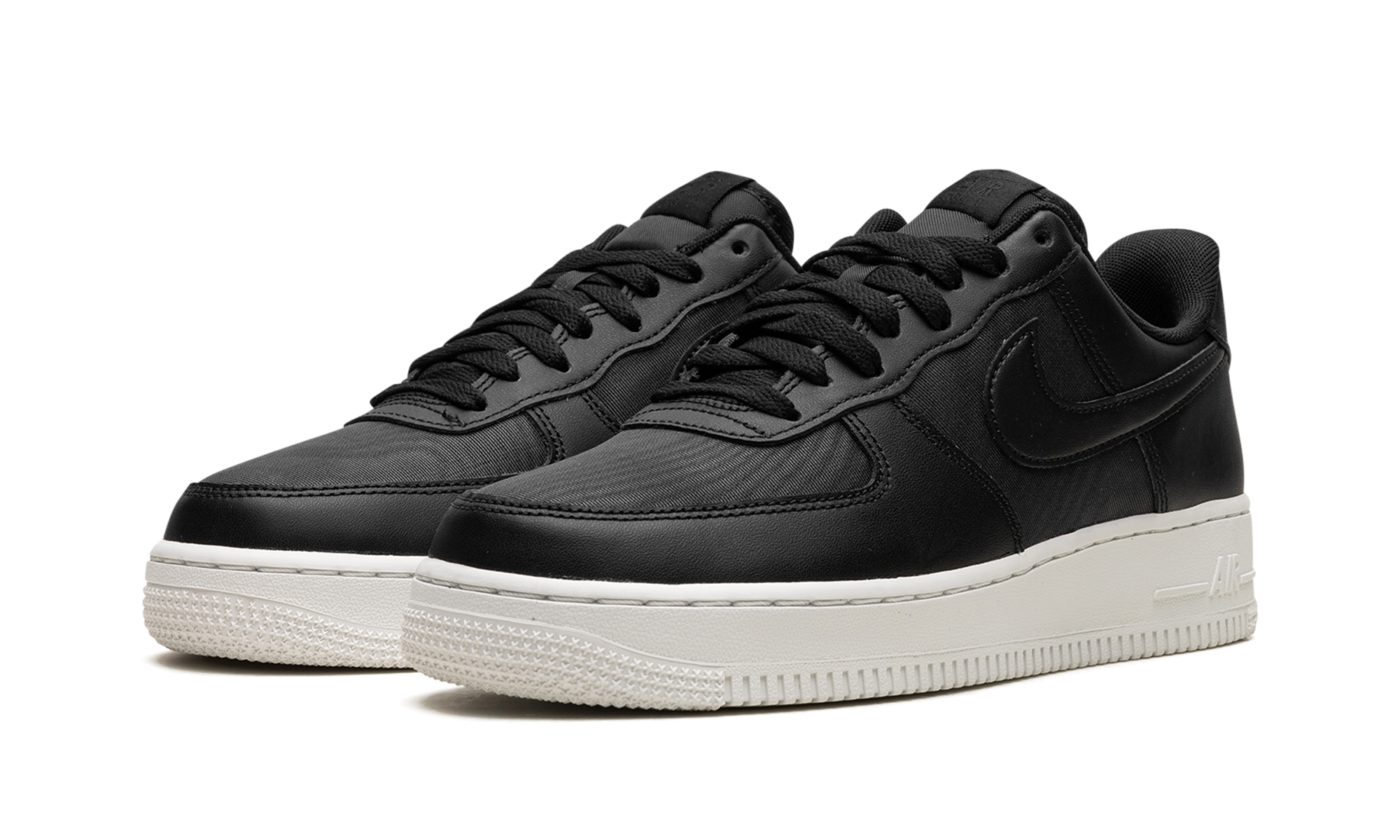Air Force 1 Low "Black - Nylon" FB2048 001