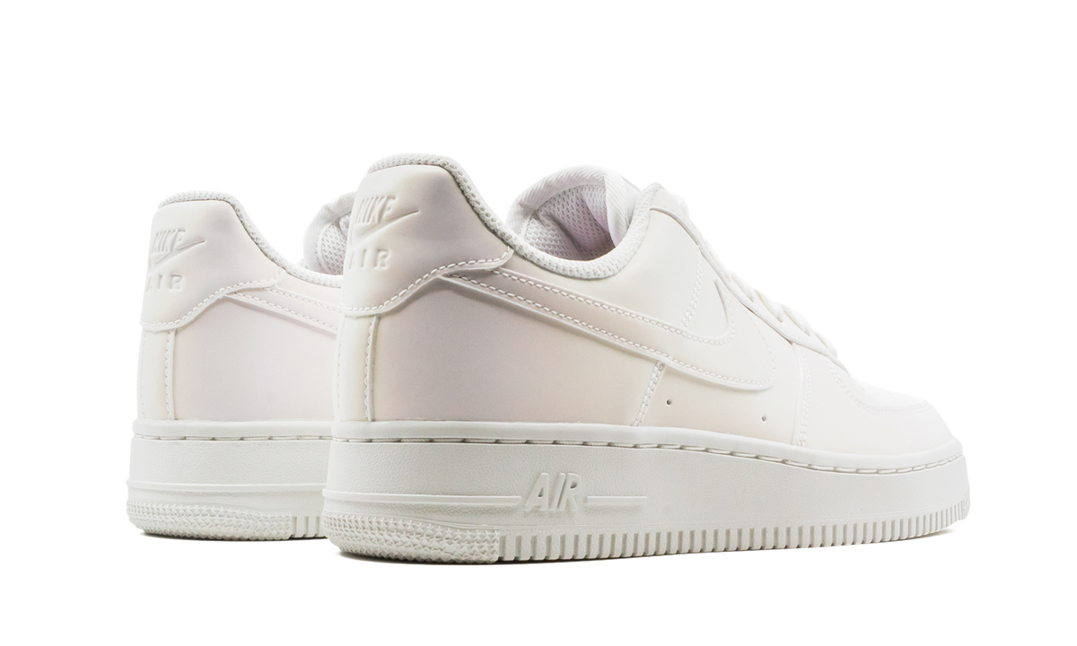 AIR FORCE 1 '07 MNS WMNS "Reflective White" DC2062 100