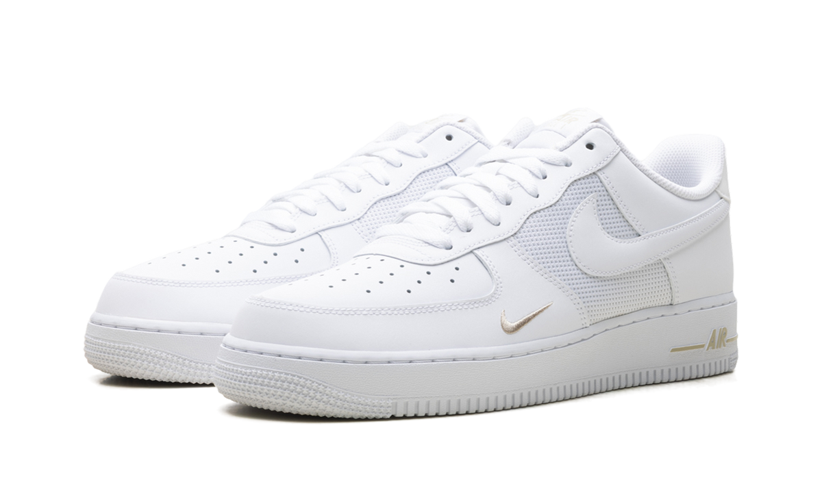 Air Force 1 Low "White Desert Khaki Mini Swoosh" IO1283 100