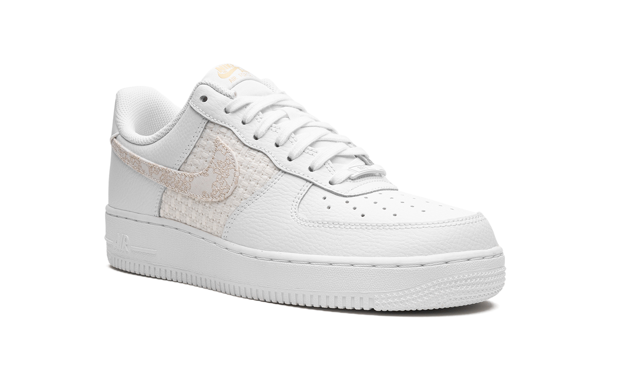 AIR FORCE 1 '07 SE MNS WMNS "Flower Swoosh" DO9458 100