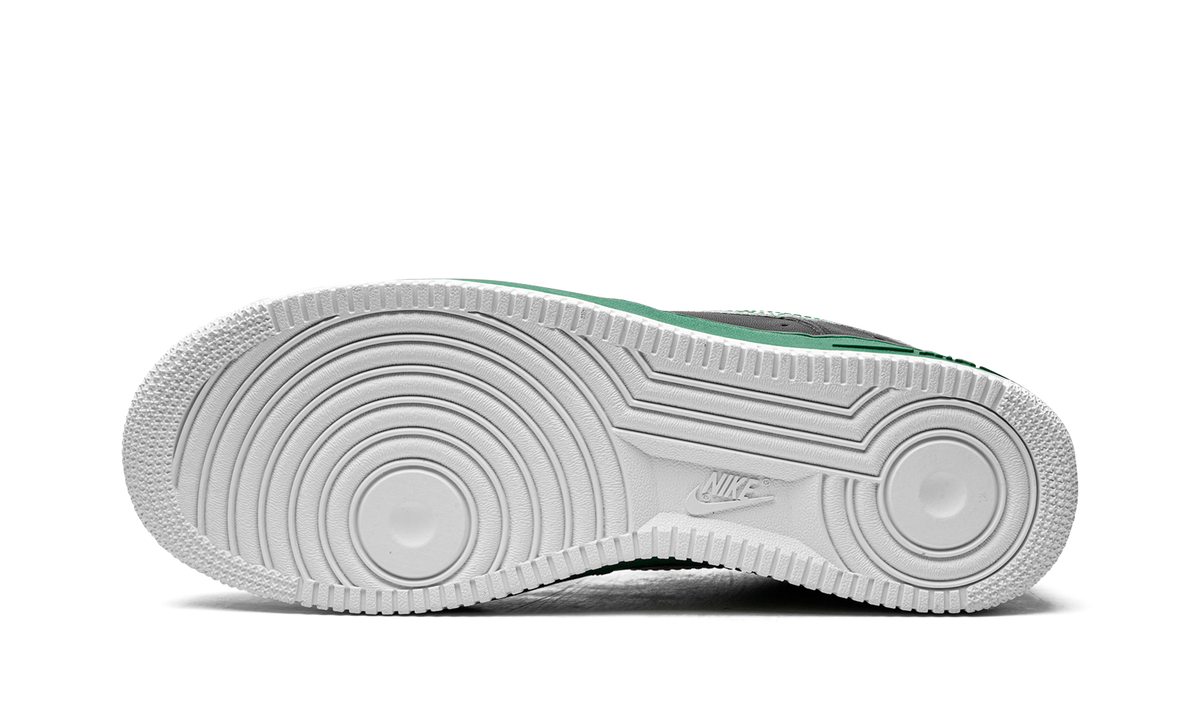 Air Force 1 Low "Black / White-Pine Green" 317295 011