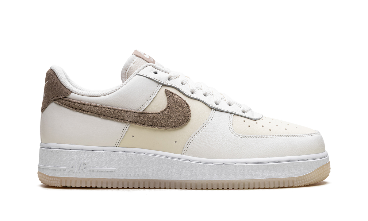 Air Force 1 "Coconut Milk" FN5832 101