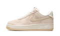 AIR FORCE 1 '07 SE MNS WMNS "Phantom / Sanddrift Fleece" DQ7583 001