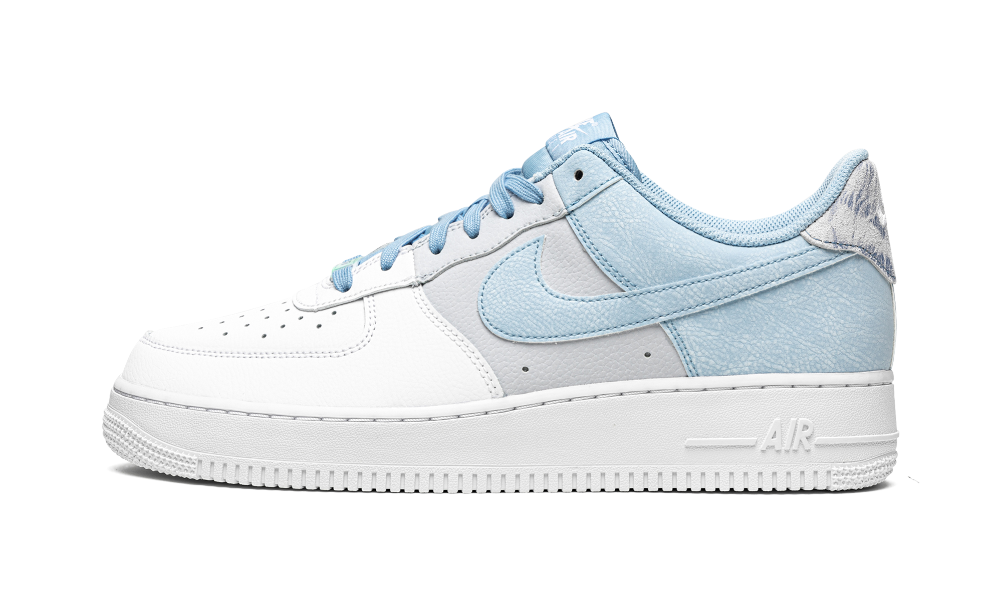 Air Force 1 '07 LV8 "Psychic Blue" CZ0337 400