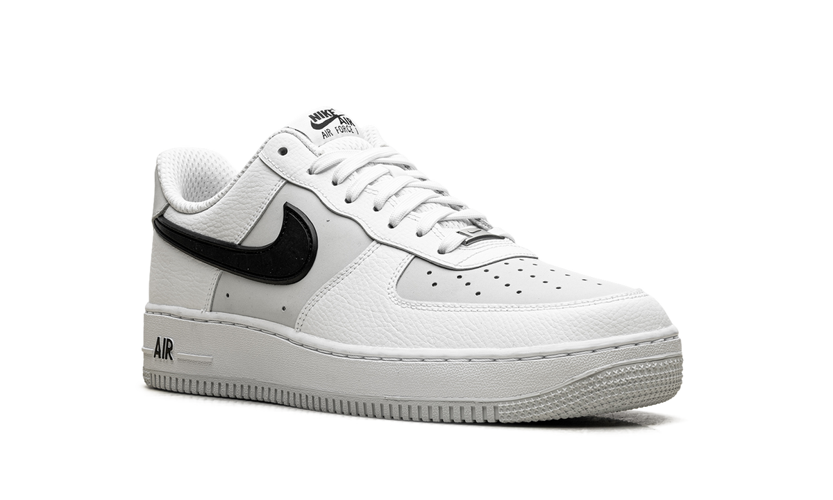 Air Force 1 Low '07 LV8 "White Photon Dust Black" IR1475 100