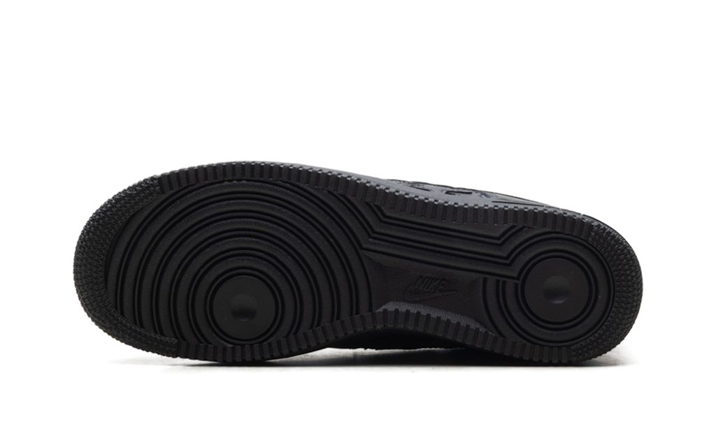 Air Force 1 Low LV8 "Triple Black Stars" IM5750 001