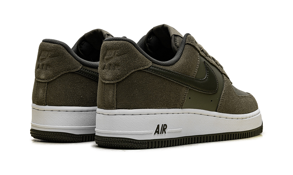 Air Force 1 Low '07 LV8 "Medium Olive White" IB6388 200