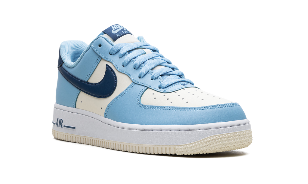Air Force 1 Low "Aquarius Blue Coconut Milk" HF4837 407