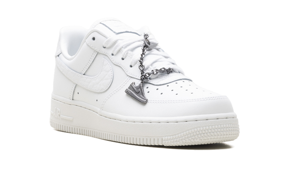 Air Force 1 '07 Low WMNS "Summit White Mini Charm" IM6485 121