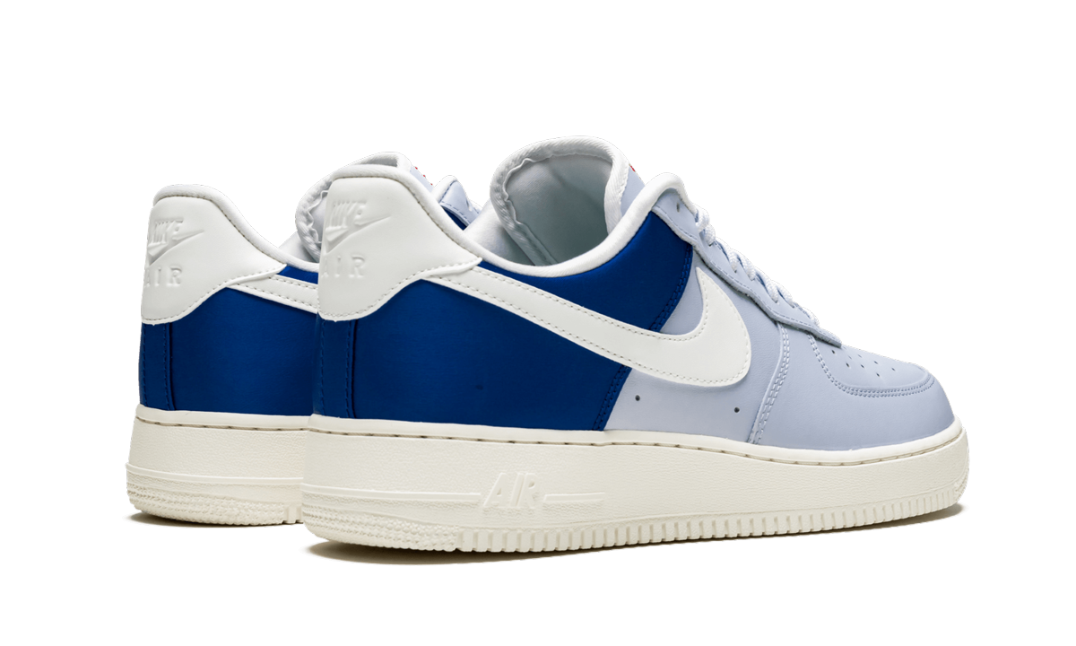 Air Force 1 '07 QS "City Pride Toronto" AH8462 401