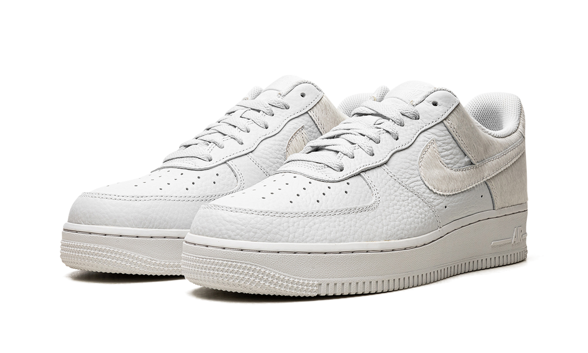 AIr Force 1 "White Pony Hair Heel" DM9088 001
